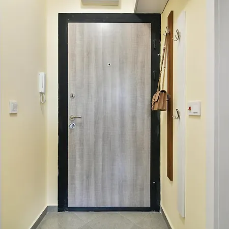 Armada 1br Apartment Varna